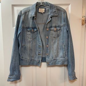 Fovlrever 21 stonewashed denim jacket